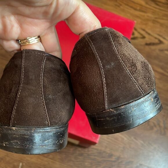 Vtg Salvatore Ferragamo‎ “Good” brown suede slip on loafers with tassels